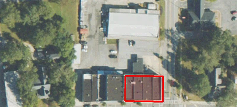 102 College St