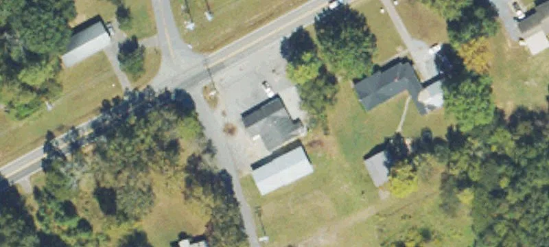 2579 Red Bud NE Rd