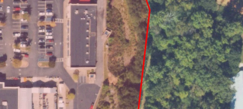 2864 Cherokee Dr