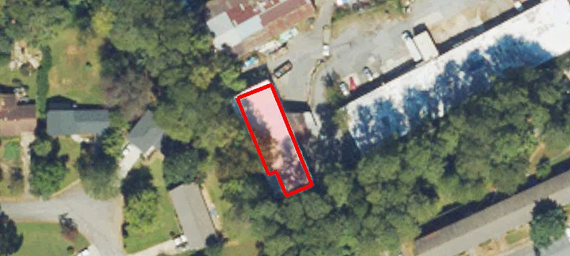 3925 Covington Hwy
