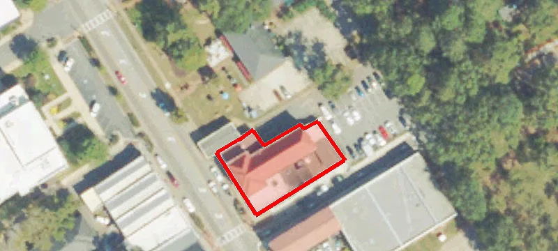18 Main St