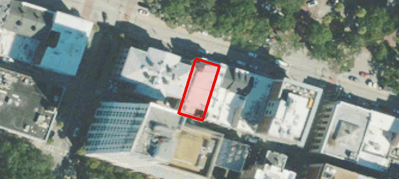 9 Bay St