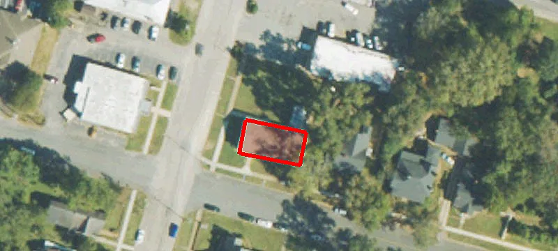 900 Ave C C