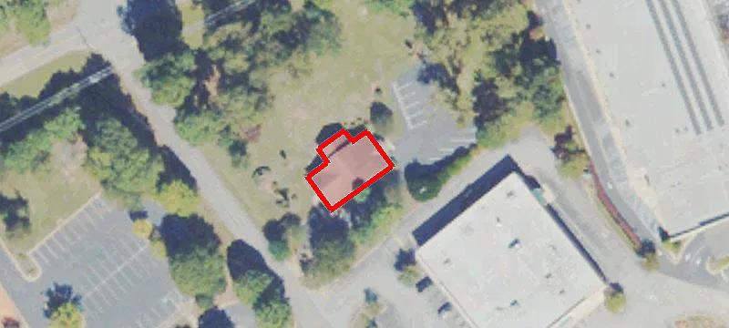 114 Jackson Ave