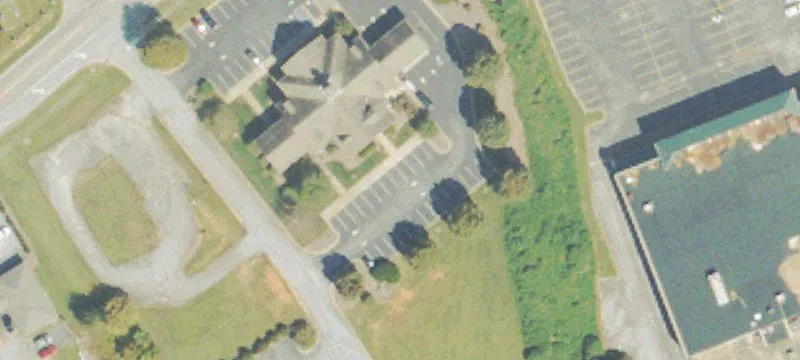 468 Louise St