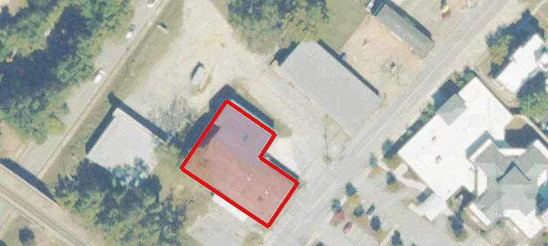 26 Woodlawn Ave