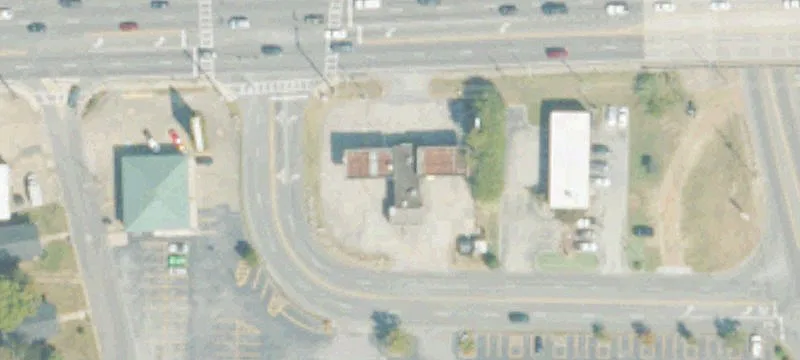 105 Walnut Ave