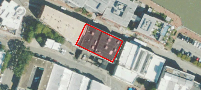301 Riv St