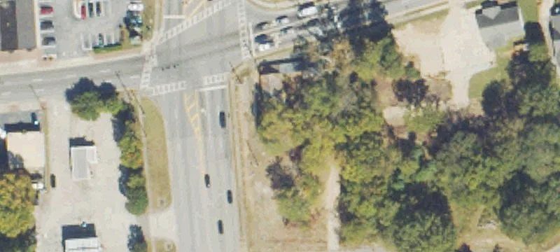 307 Lanier E Ave