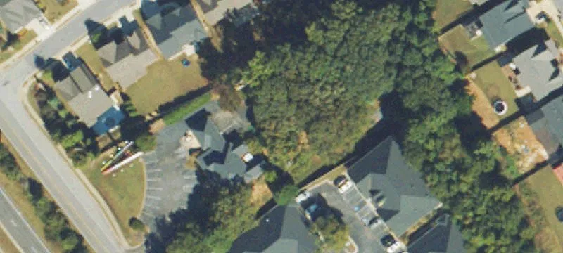 1580 Tree Ln