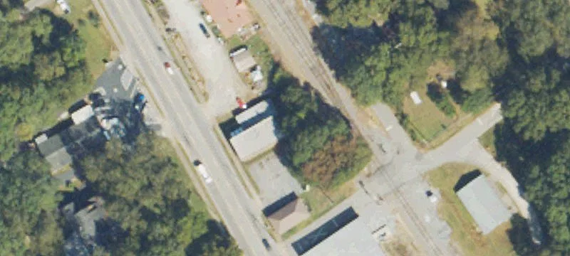 699 Main St