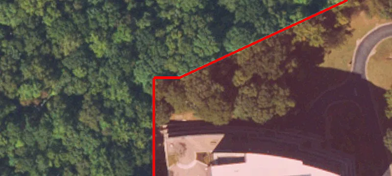 9040 Roswell Rd