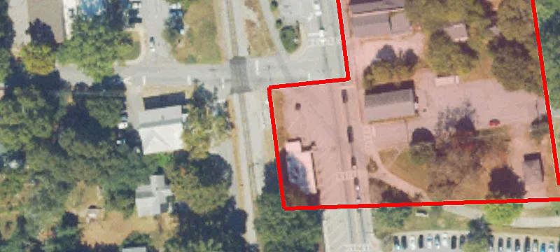 301 Main St