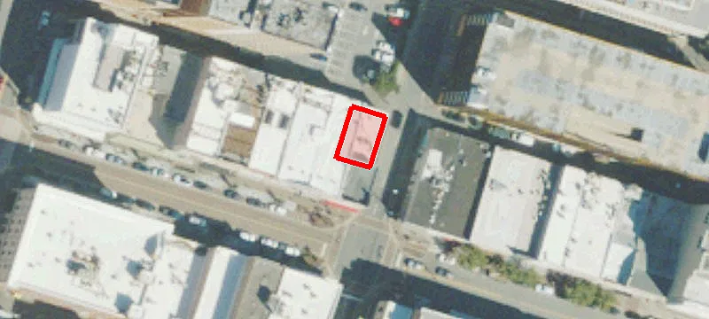 32 Broughton St