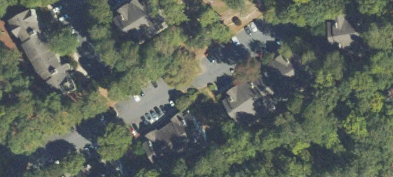 1600 Holcomb Brg Rd