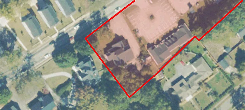 135 Broad St