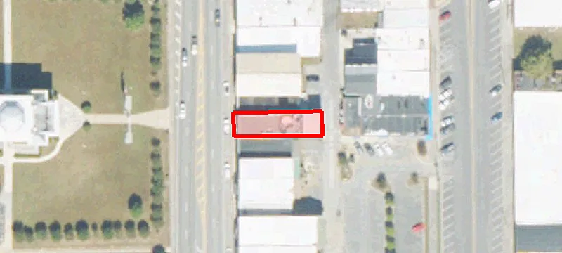 114 3rd Ave