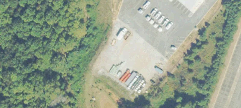 1945 Statham Dr