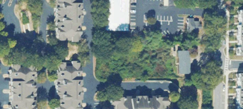 2886 Elmwood SE Dr