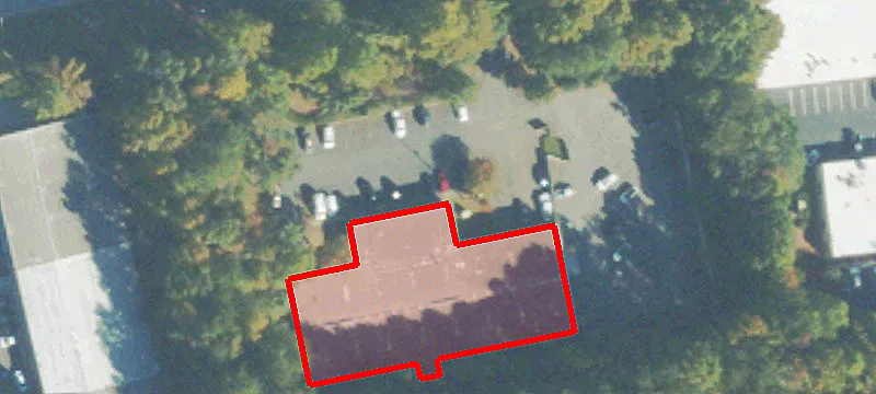942 Hurricane Shls NE Rd