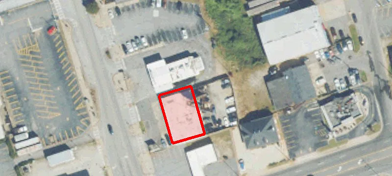 2279 Main St