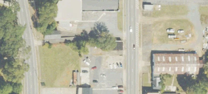 421 Ctr St