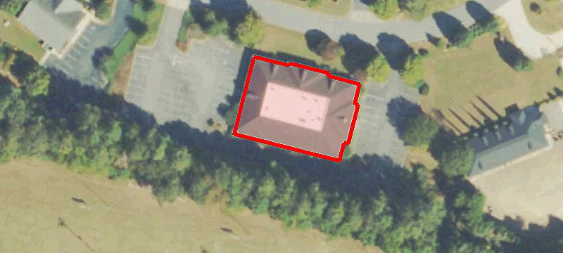 355 Hawthorne Ln