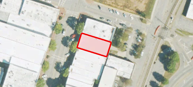 820 3rd Ave