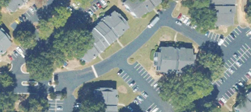 1981 Hidden Gln SE Dr