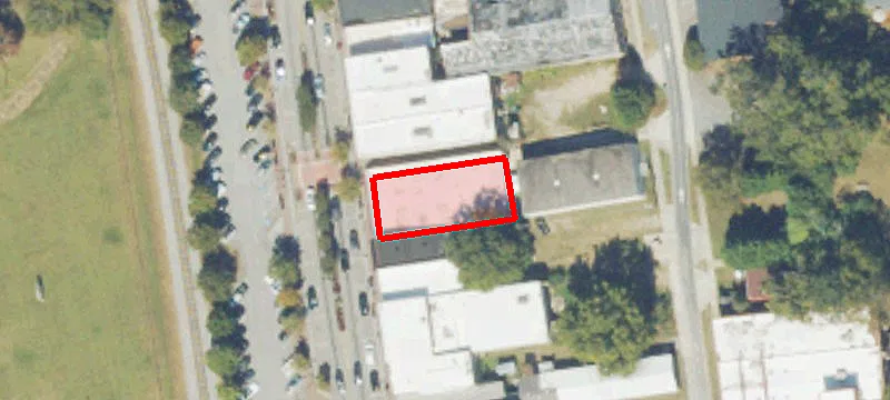 951 Main St