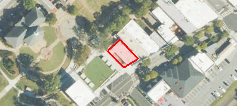 3137 Main St