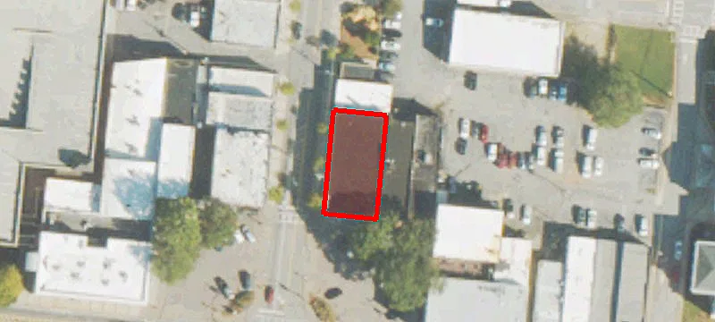 100 Adamson Sq