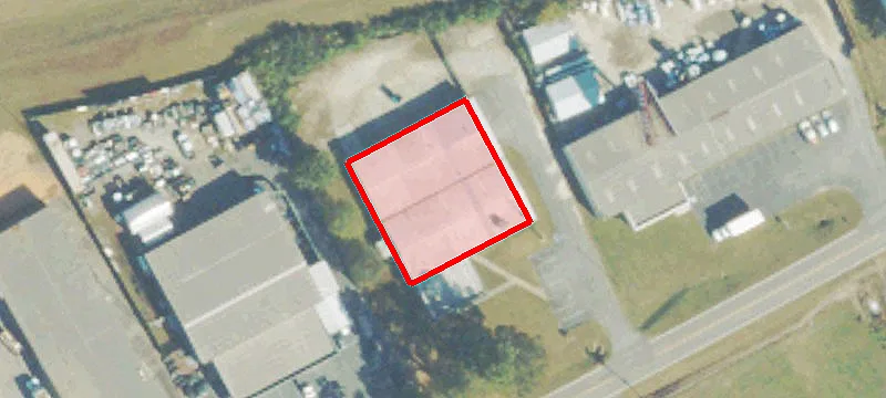 699 Airport Rd