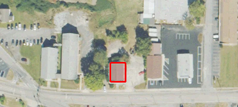 1124 Main St