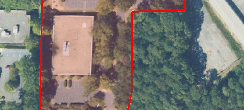 2000 Lk Park SE Dr