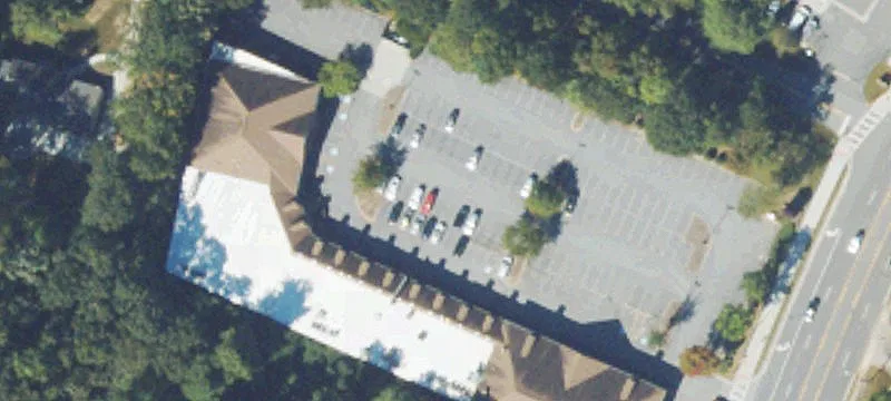 5290 Roswell Rd