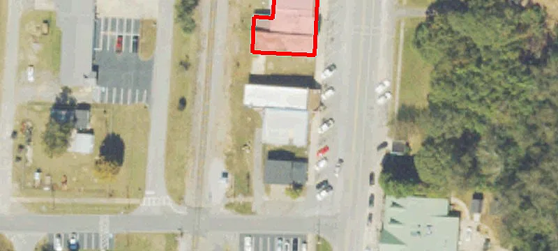 166 Main St