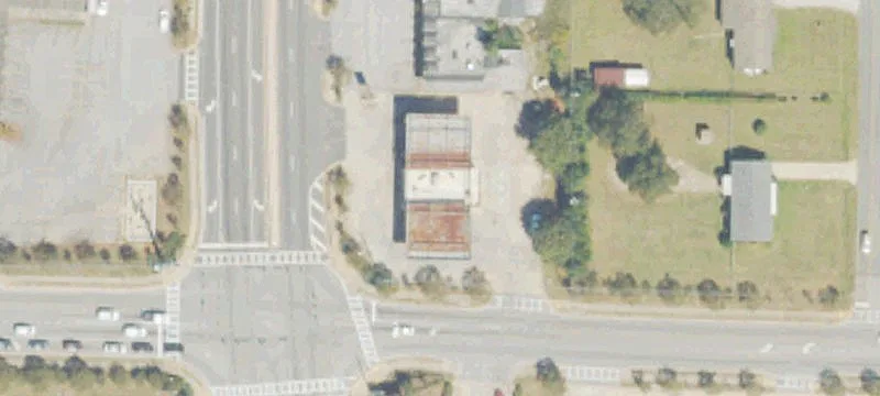 1100 Hwy 19th N