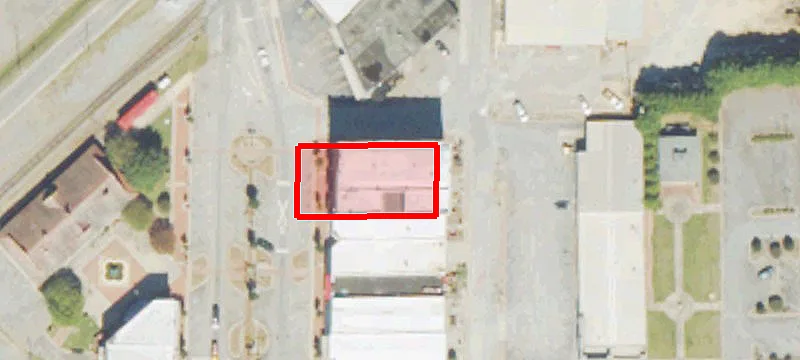 106 Main St