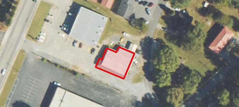 832 12th N Main St