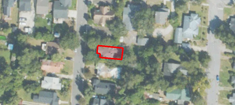 1302 Merry St