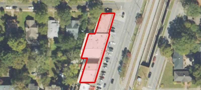 3387 Main St