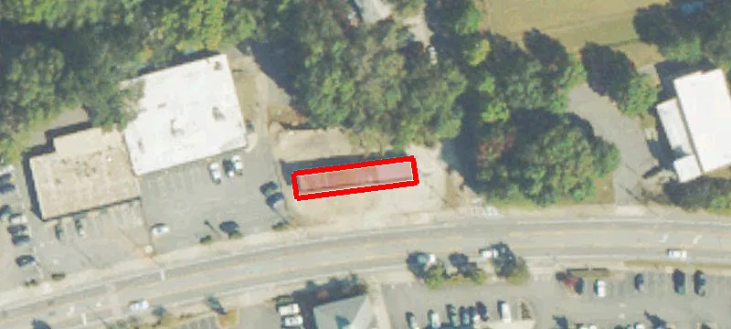 1064 Baxter St