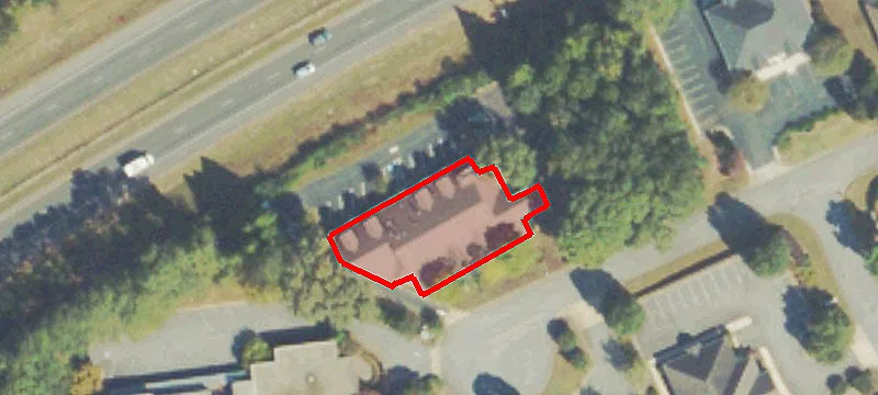 210 Hawthorne Park