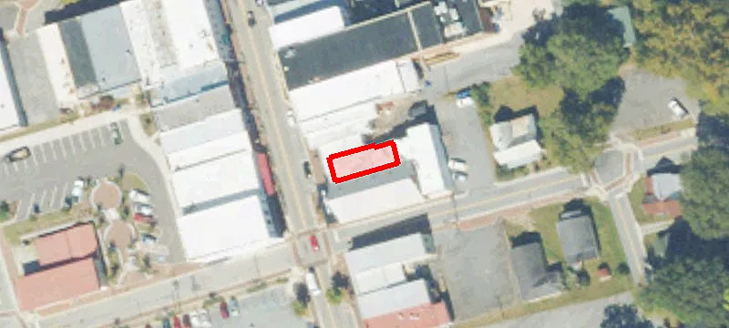 220 Main St