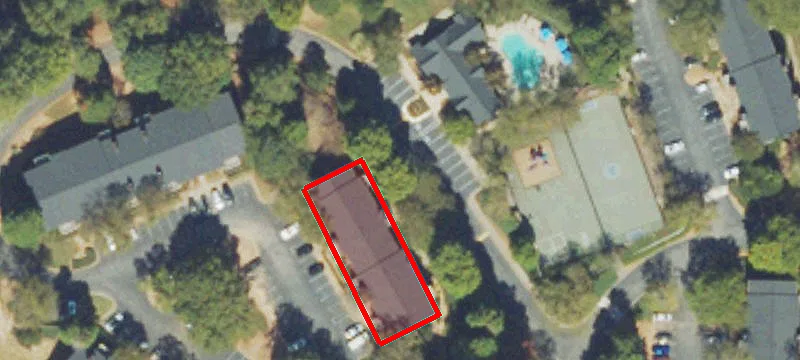 6776 Covington Hwy