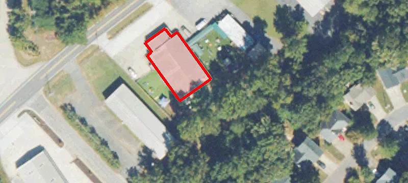 82 Ctr SE Rd