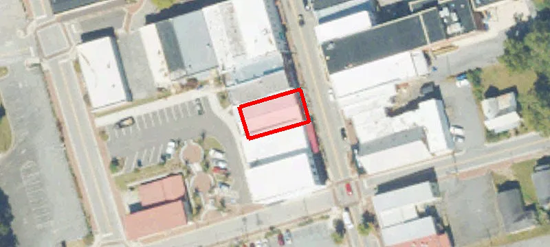 215 Main St