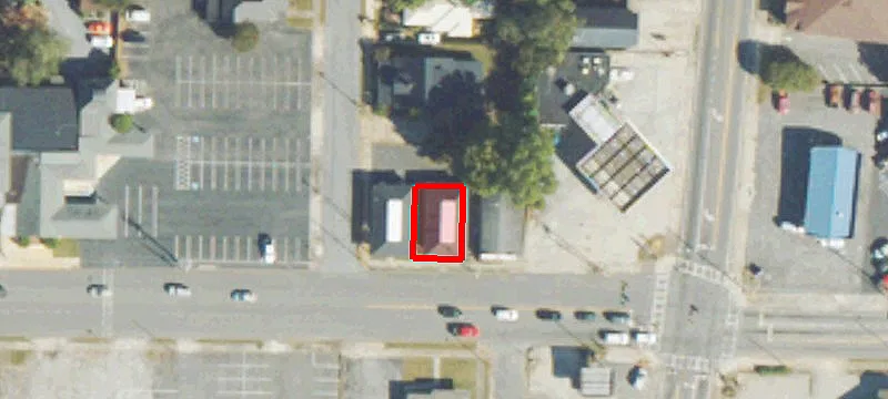 104 Ee Ave