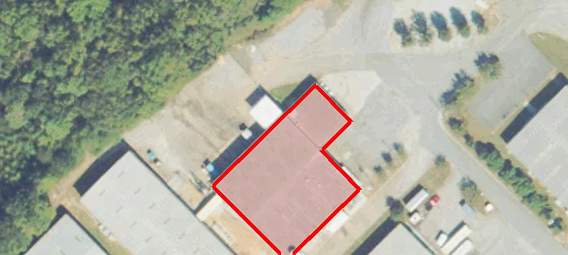 527 Commercial Dr